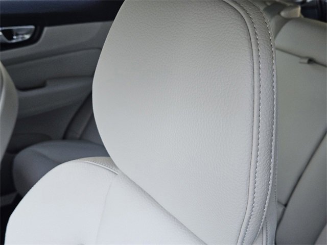 Used 2025 Volvo XC60 T8 Core w/ Climate Package image 18