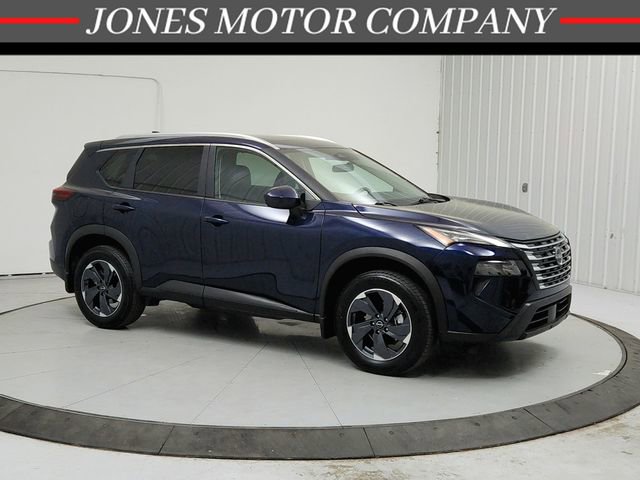 Used 2025 Nissan Rogue SV w/ SV Premium Package