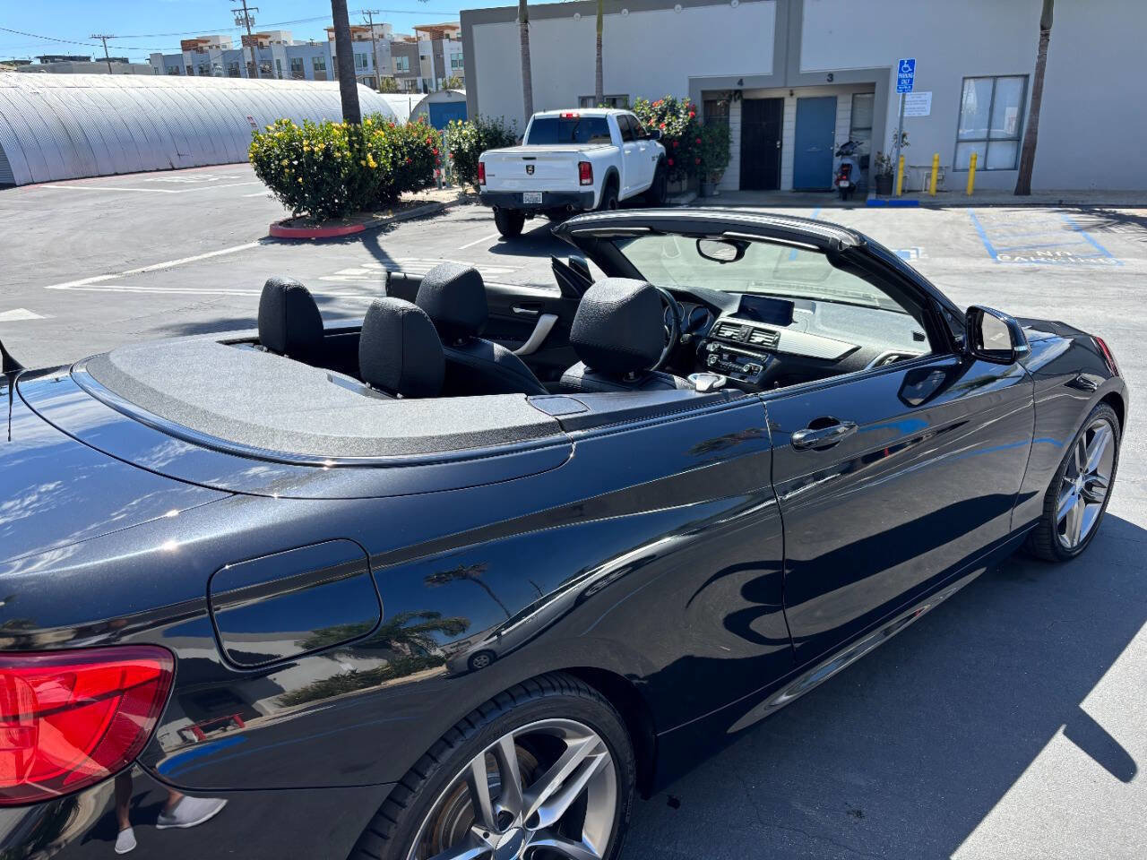 Used 2018 BMW 230i Convertible w/ M Sport Package image 12