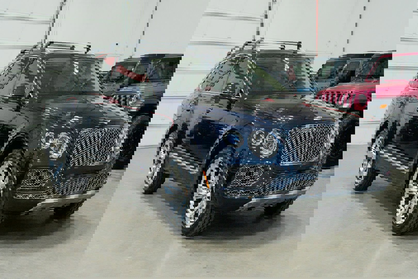 Used 2020 Bentley Bentayga V8 image 12