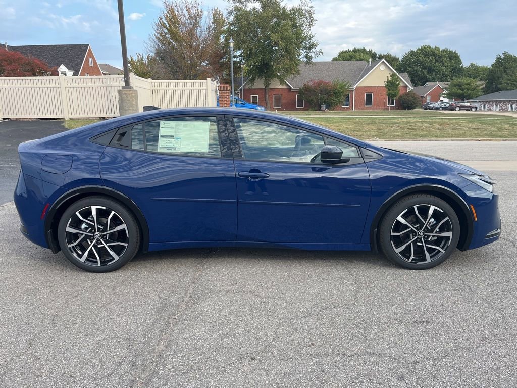 New 2026 Toyota Prius Plug-In Hybrid image 6