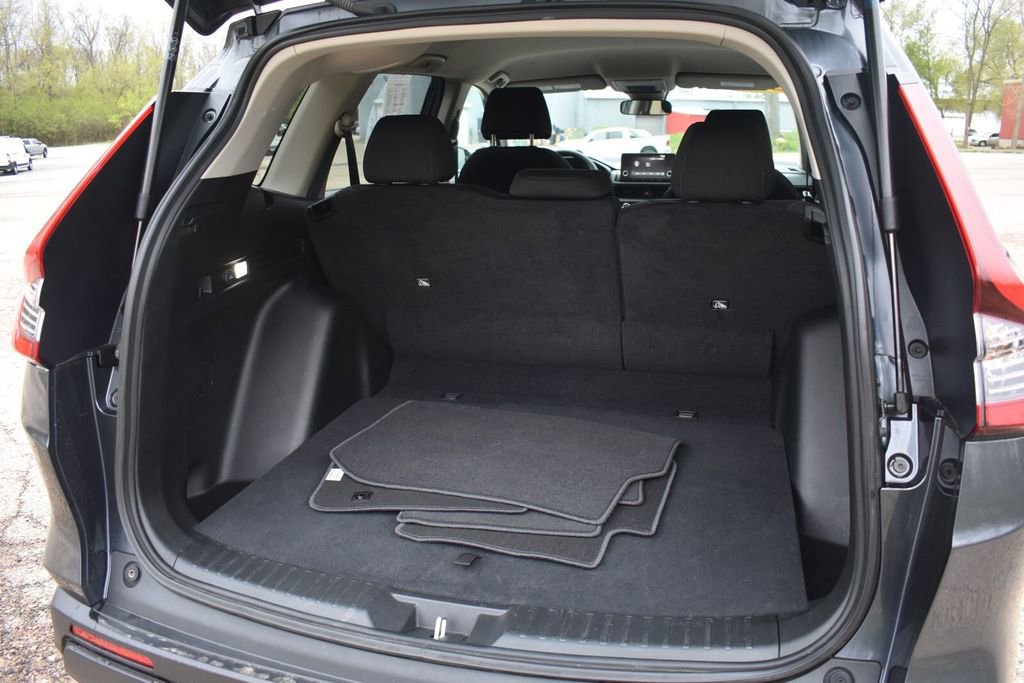 Used 2025 Honda CR-V LX image 18
