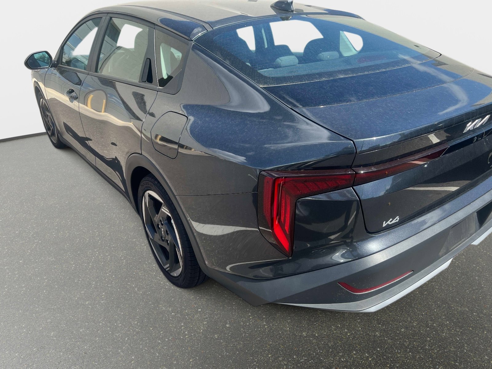 Certified 2025 Kia K4 EX image 33