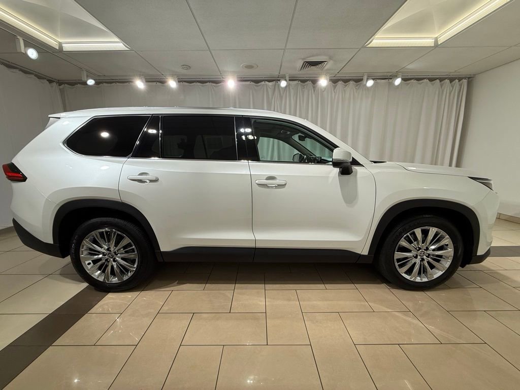 Certified 2024 Toyota Grand Highlander AWD image 6