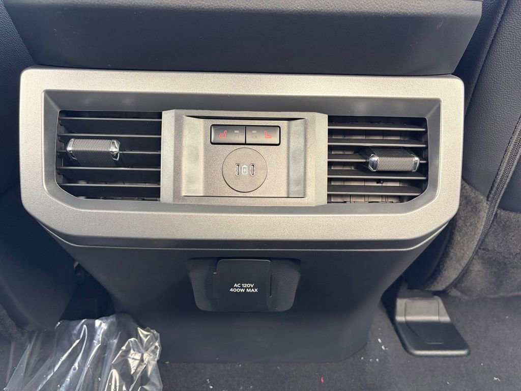 New 2026 Ford F350 Lariat image 24