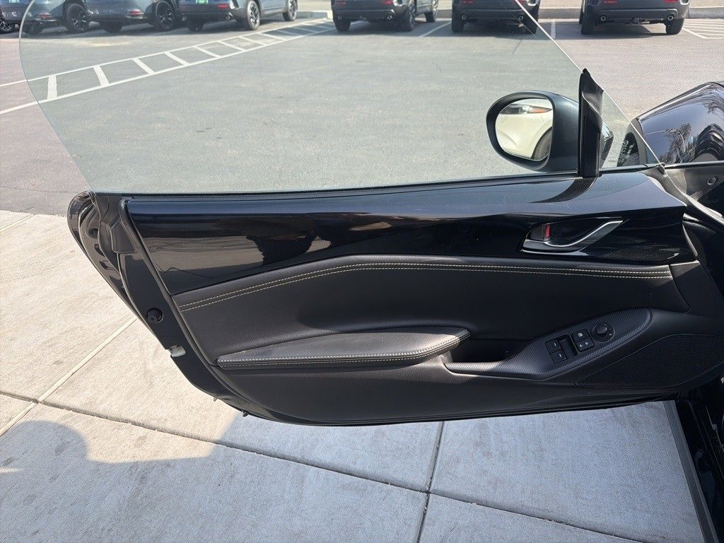 Used 2022 MAZDA MX-5 Miata Grand Touring w/ Weather Package image 12