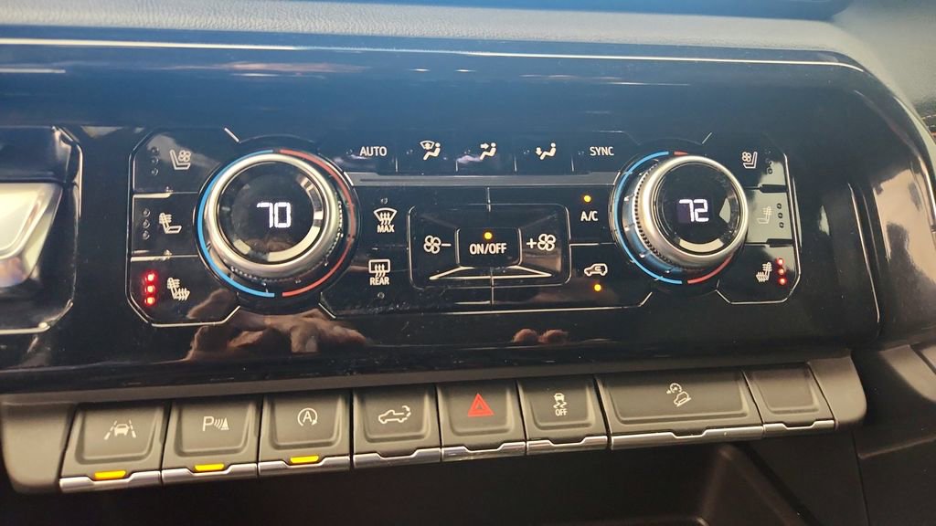 Used 2024 GMC Sierra 1500 AT4 w/ AT4 Preferred Package image 24