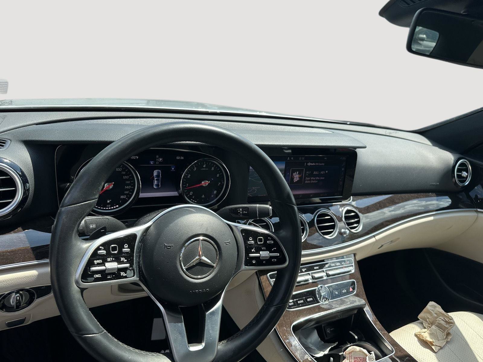 Used 2019 Mercedes-Benz E 300 image 10