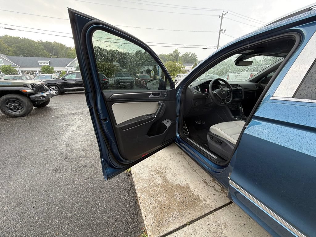 Used 2020 Volkswagen Tiguan SEL Premium R-Line AWD/4WD image 13