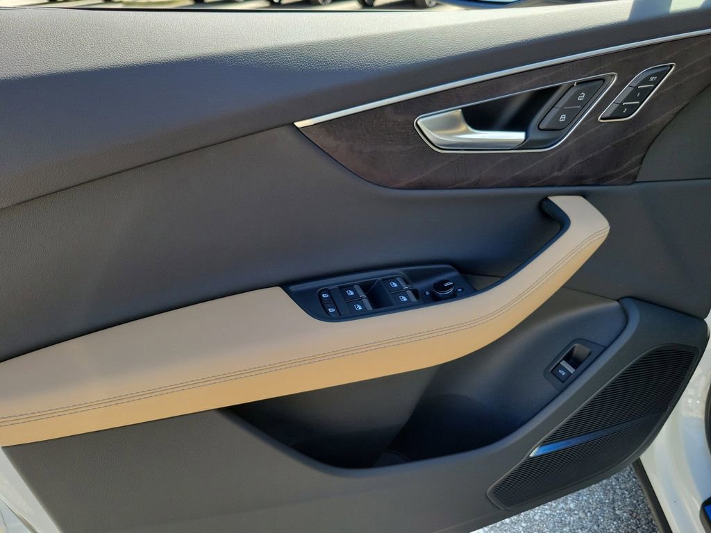 New 2026 Audi Q7 3.0T Premium Plus AWD/4WD image 19