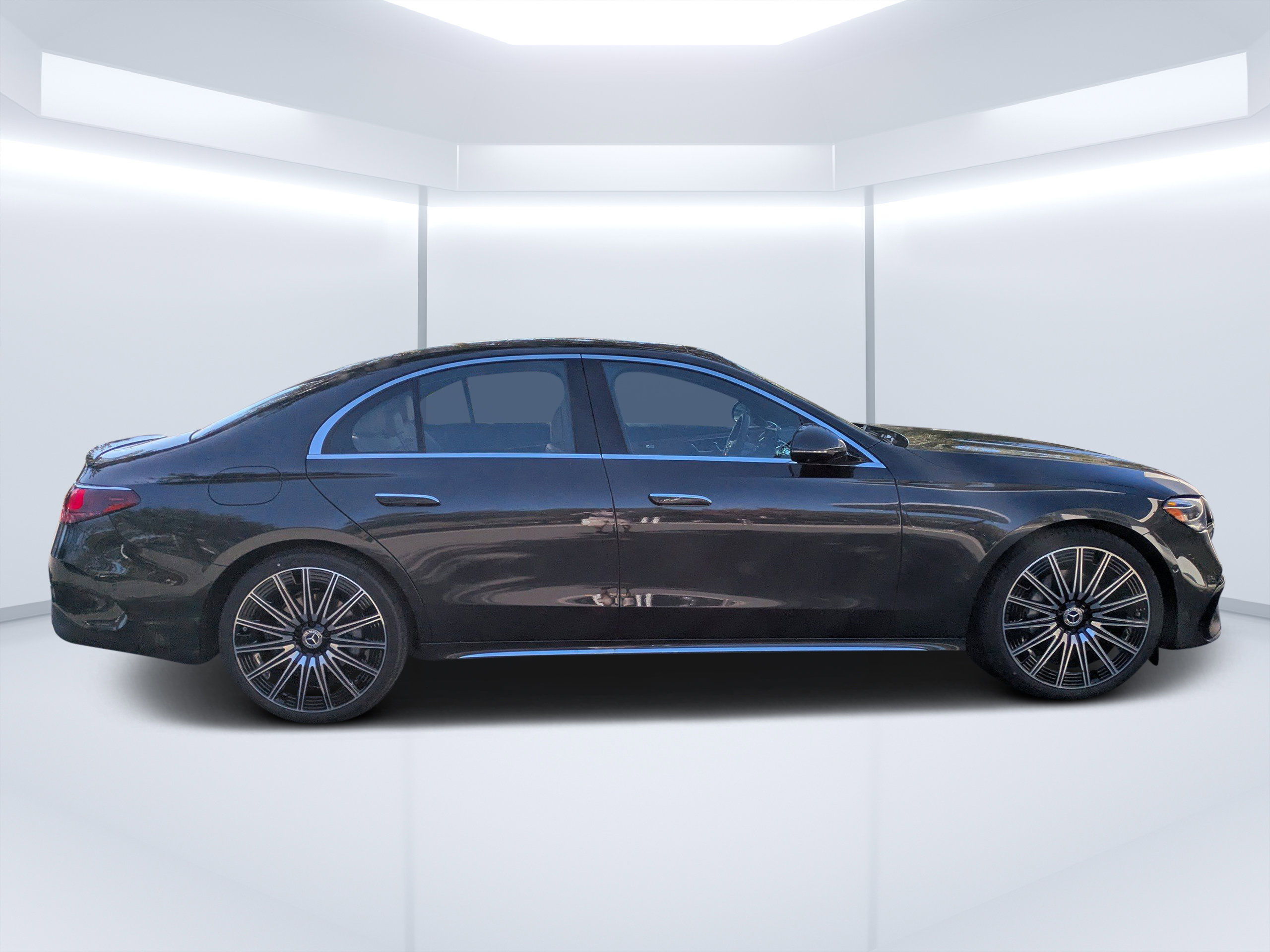 New 2026 Mercedes-Benz E 350 Sedan image 2
