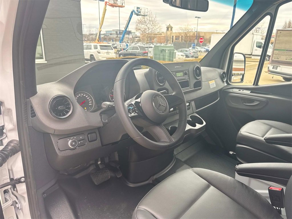 New 2025 Mercedes-Benz Sprinter 2500 image 17