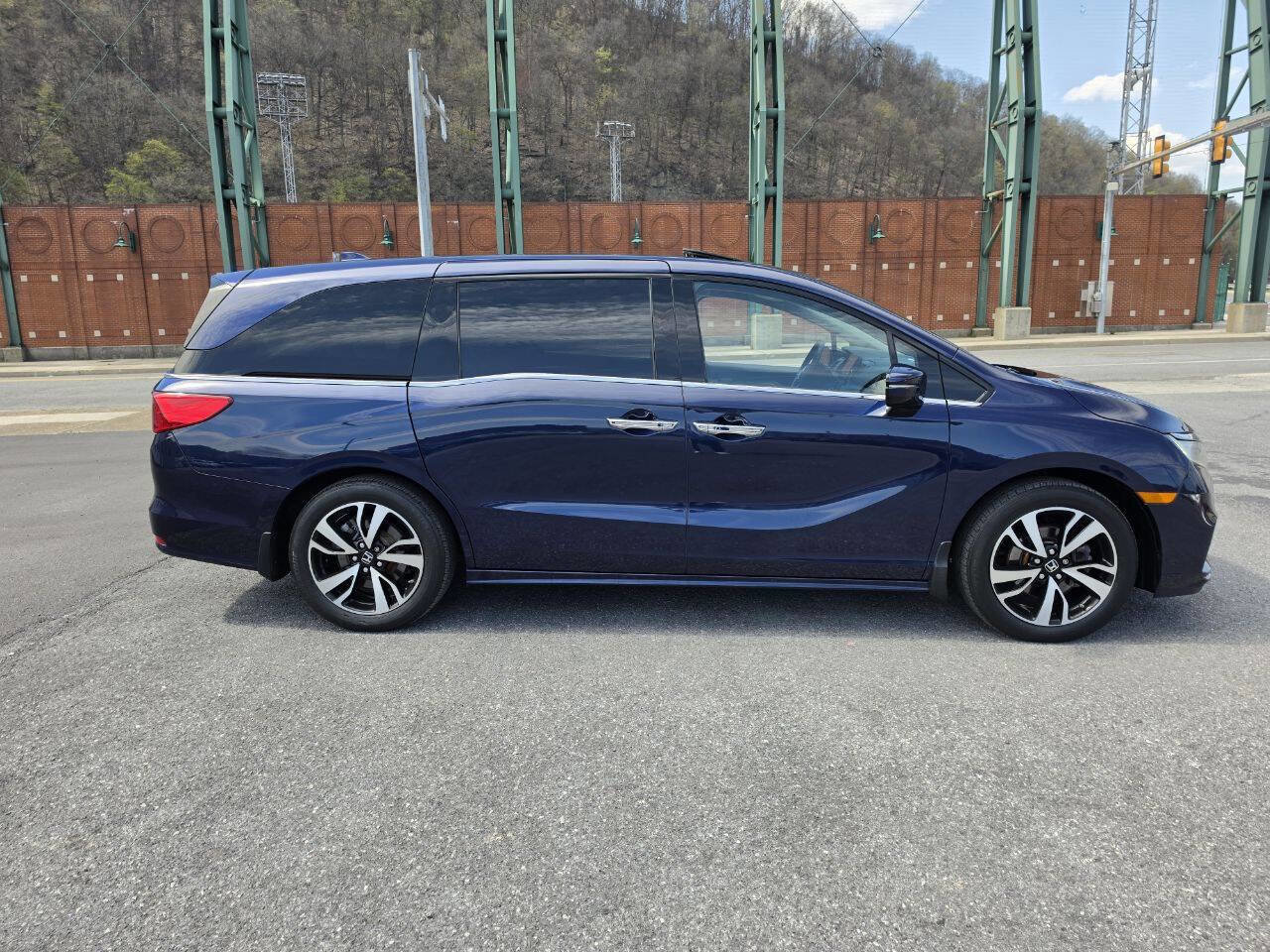 Used 2019 Honda Odyssey Elite image 9