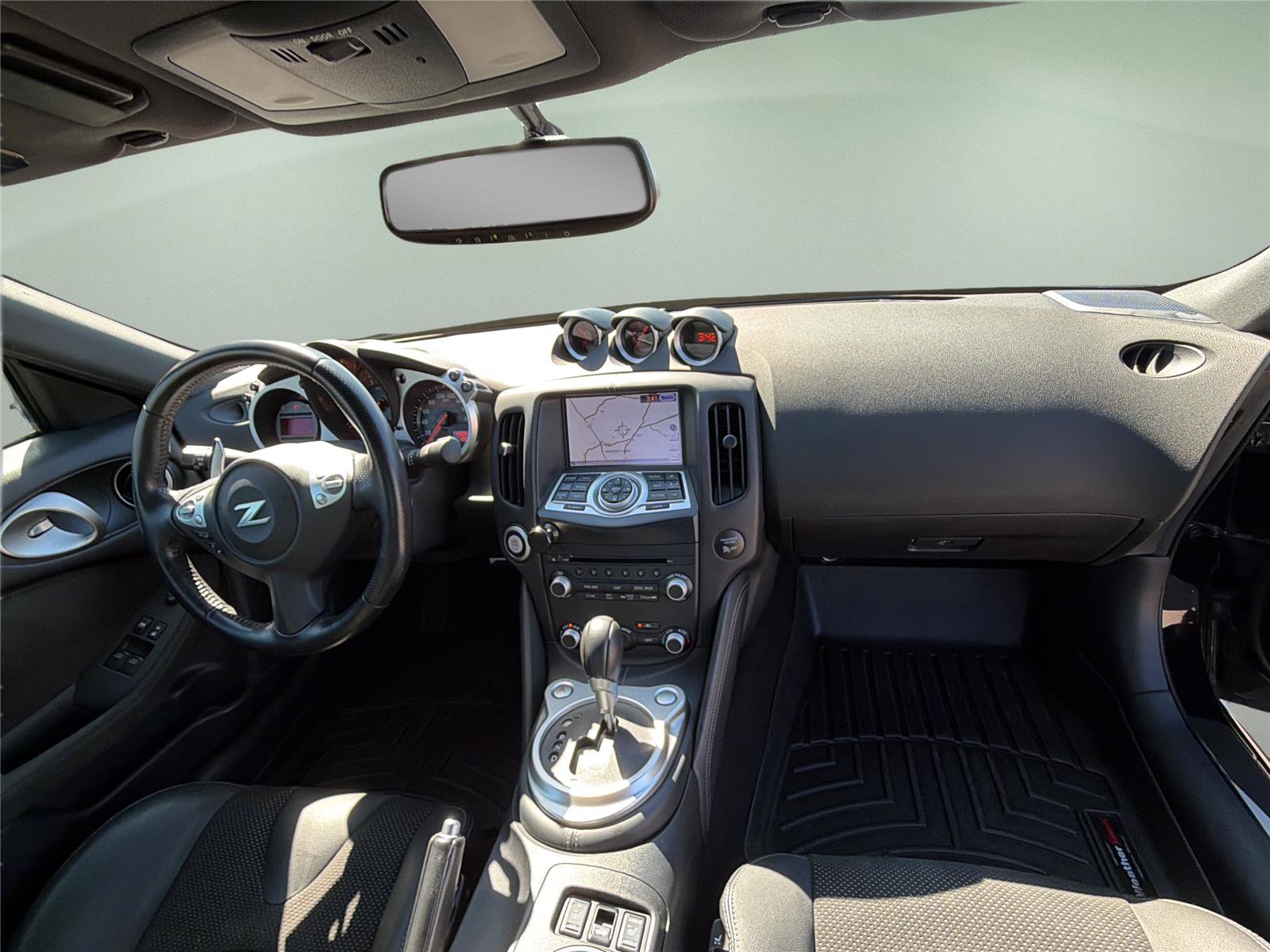 Used 2018 Nissan 370Z Touring RWD image 21