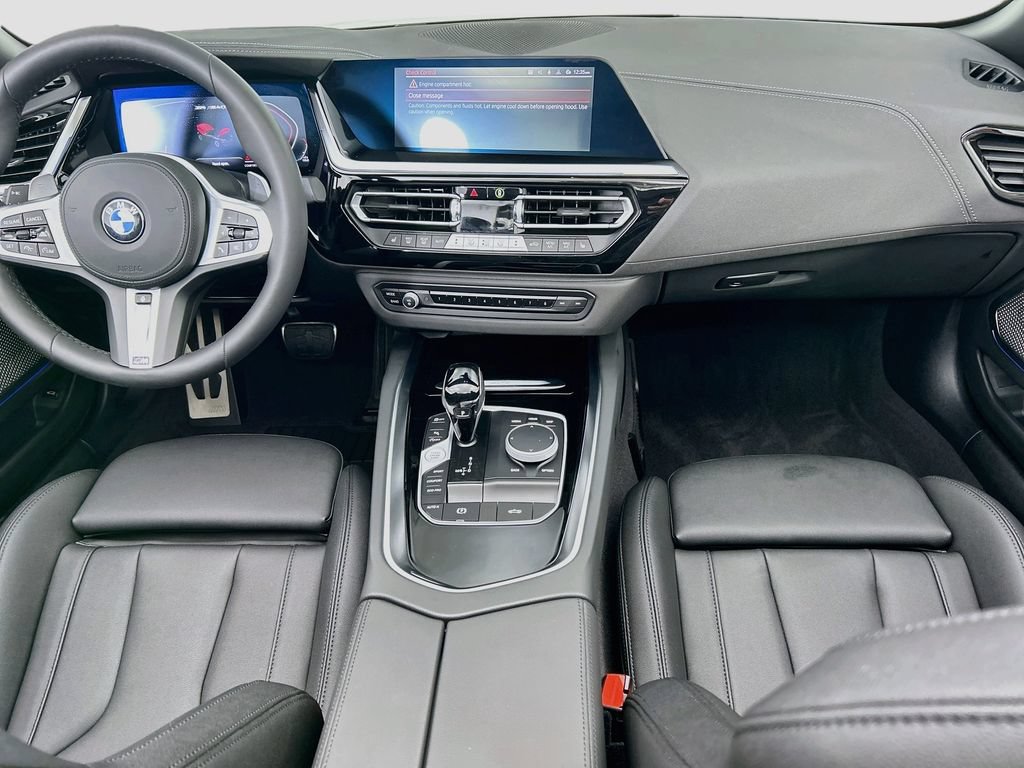 Used 2025 BMW Z4 M40i w/ Premium Package RWD image 21