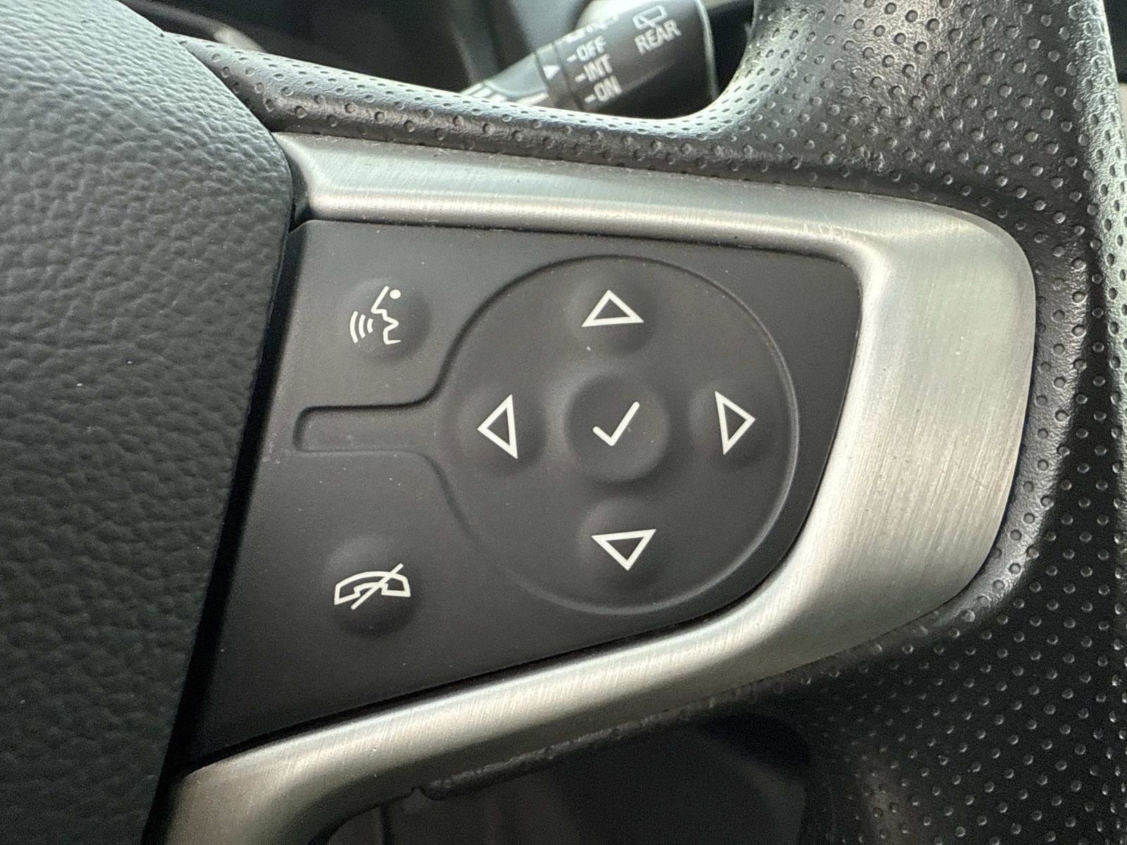 Used 2022 GMC Terrain SLE w/ Driver Convenience Package image 26