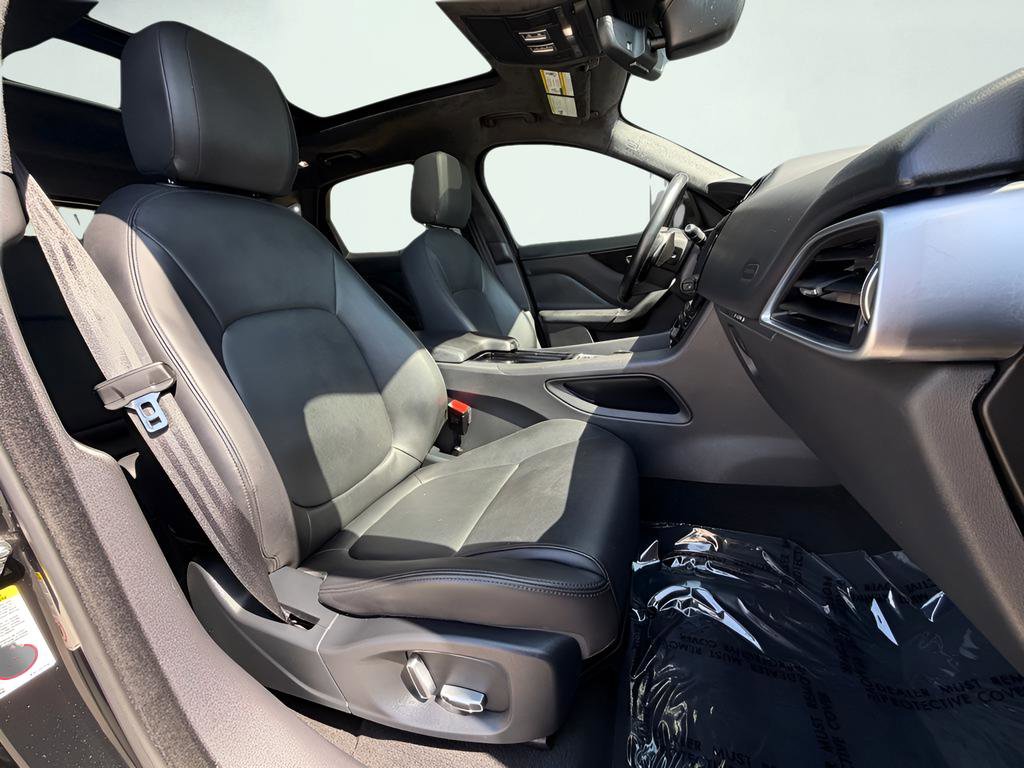 Used 2019 Jaguar F-PACE Premium AWD/4WD image 32