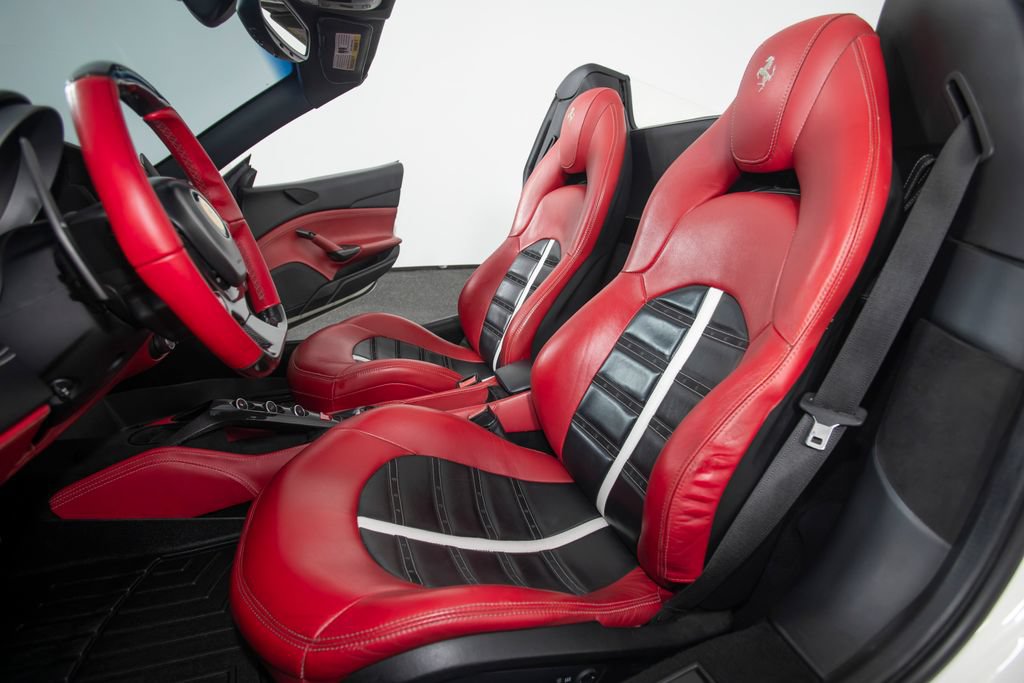 Used 2017 Ferrari 488 Spider RWD image 58