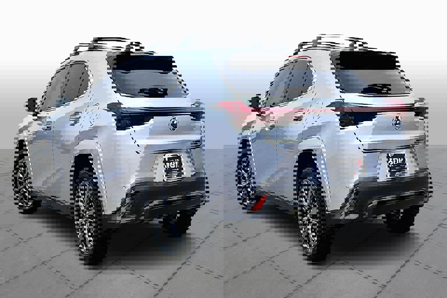 Used 2025 Lexus UX 300h FWD image 12