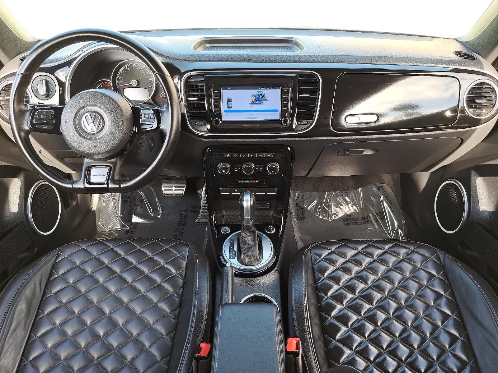 Used 2019 Volkswagen Beetle 2.0T Final Edition SEL FWD image 9