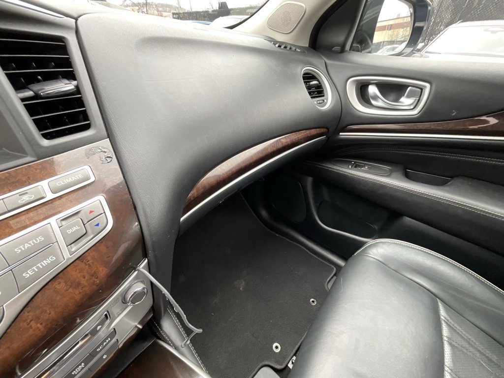 Used 2018 INFINITI QX60 Luxe w/ Deluxe Technology Package image 22