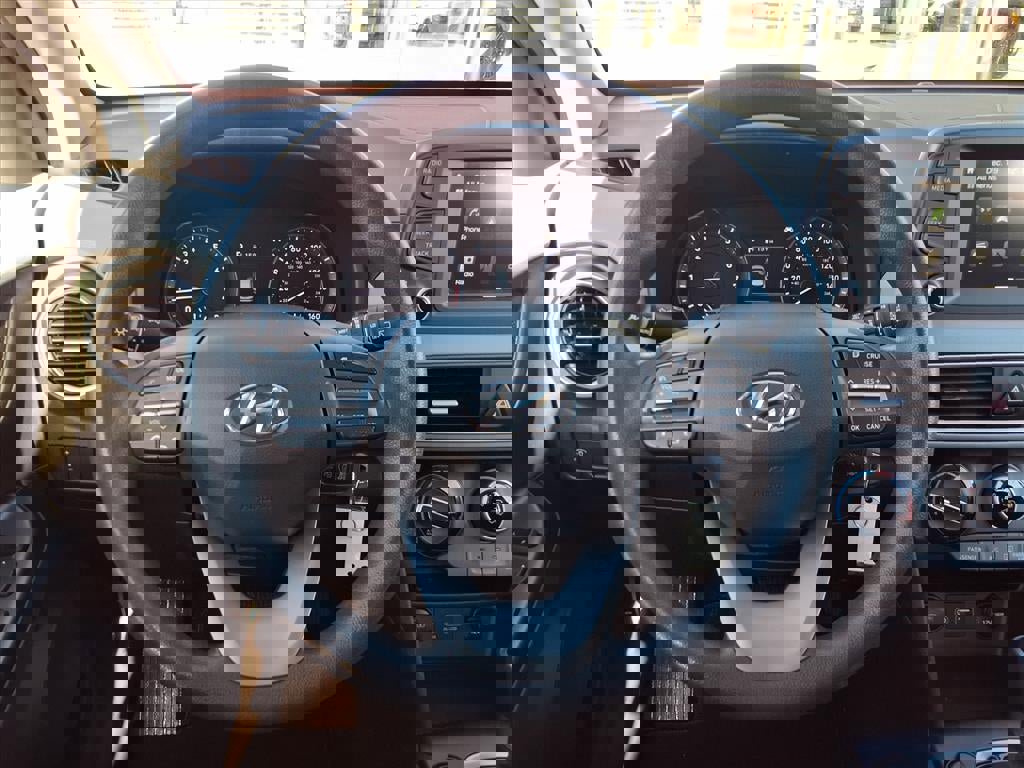 Used 2019 Hyundai Kona SE image 14