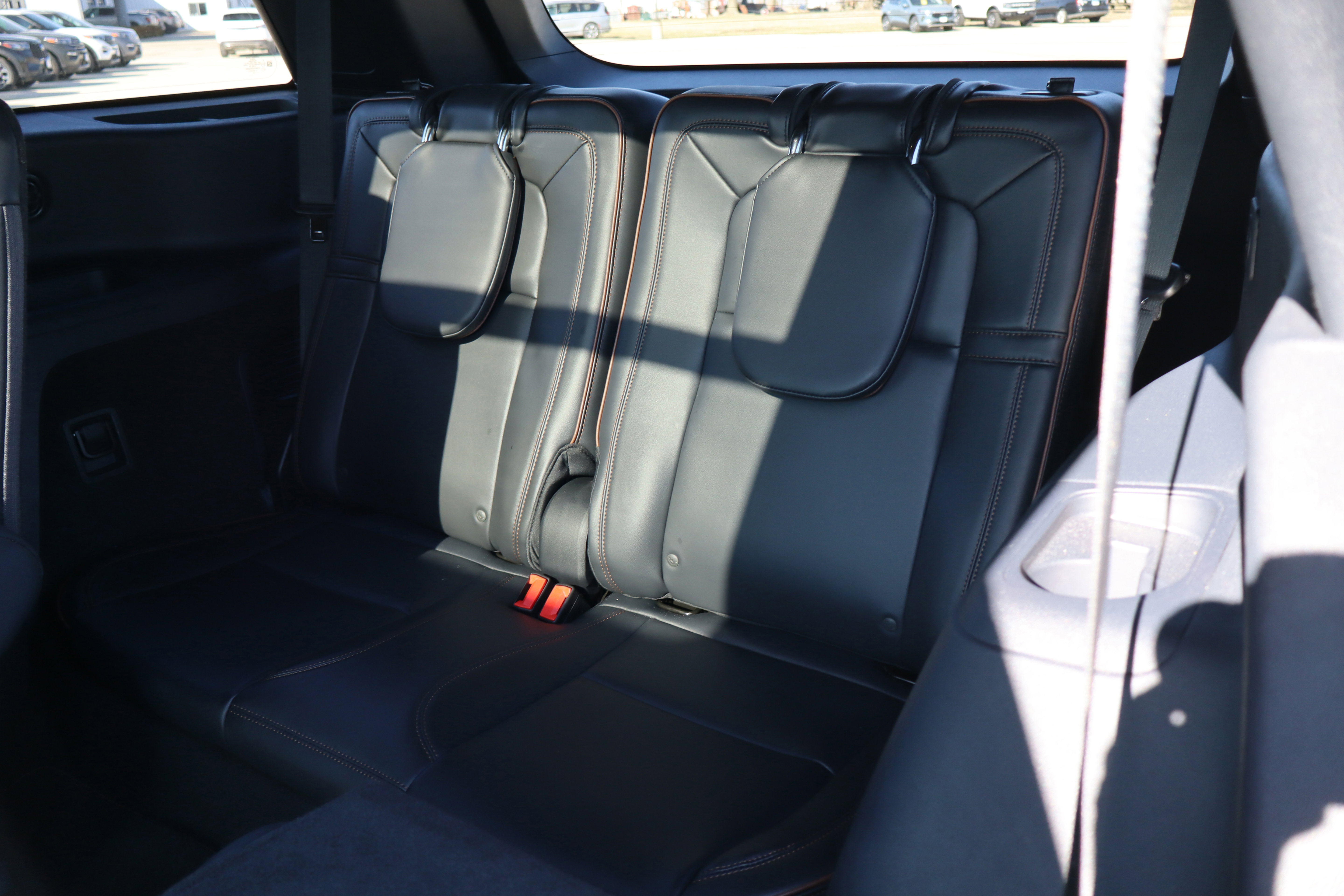 Used 2025 Lincoln Aviator Black Label AWD/4WD image 12