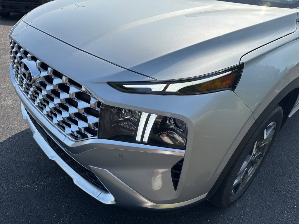 Used 2023 Hyundai Santa Fe Limited image 9