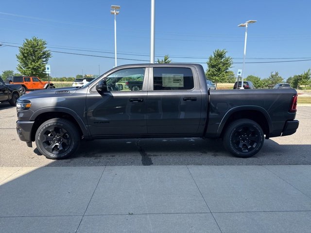 New 2026 RAM 1500 4x4 Crew Cab image 2