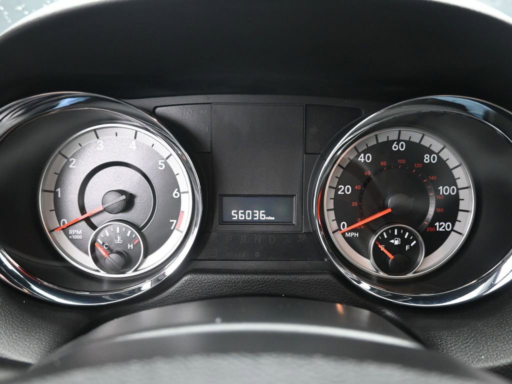 Used 2016 Dodge Grand Caravan SE image 12