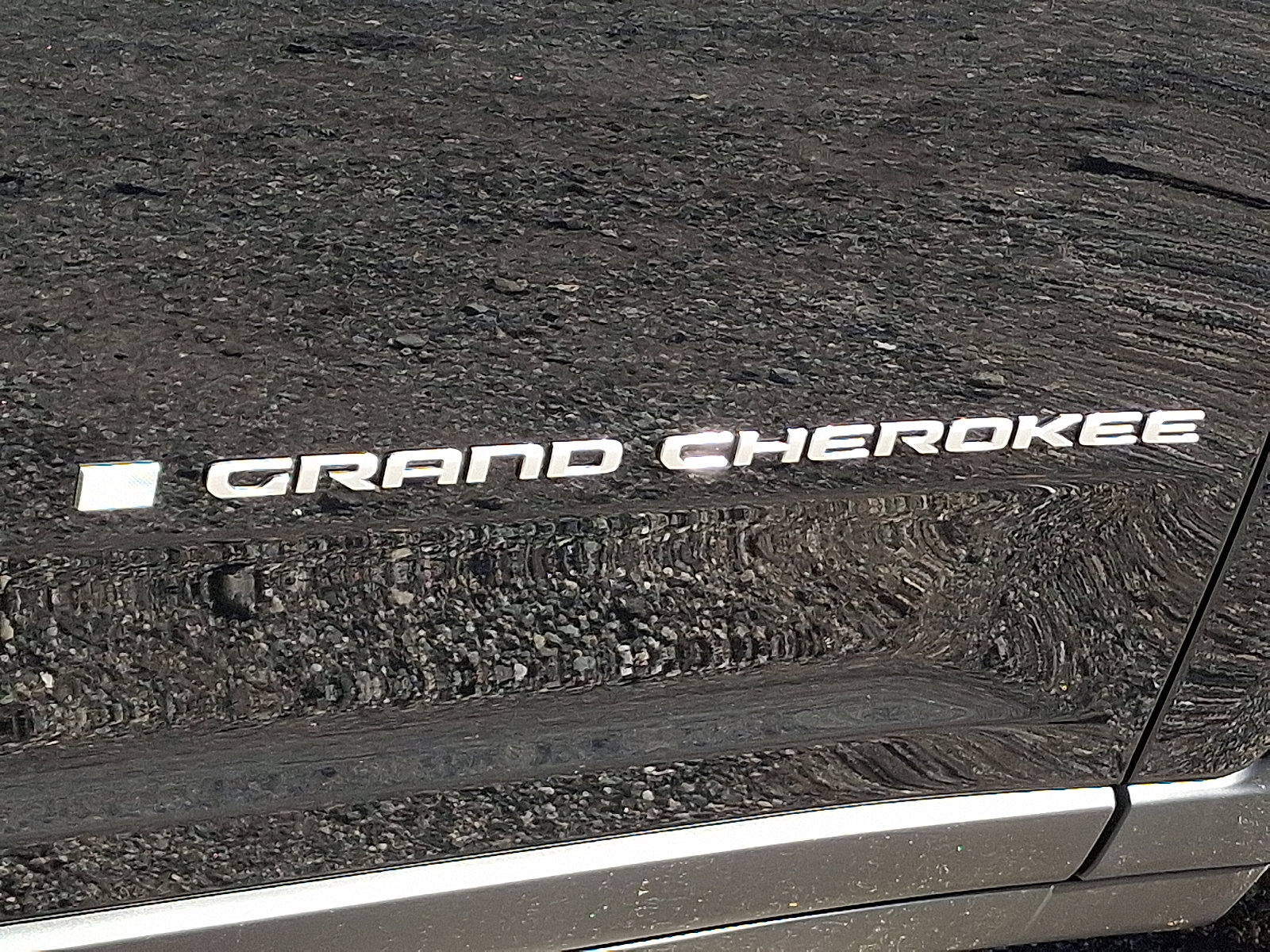 New 2025 Jeep Grand Cherokee Limited image 16