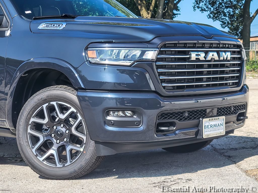 New 2027 RAM 1500 Laramie AWD/4WD image 3