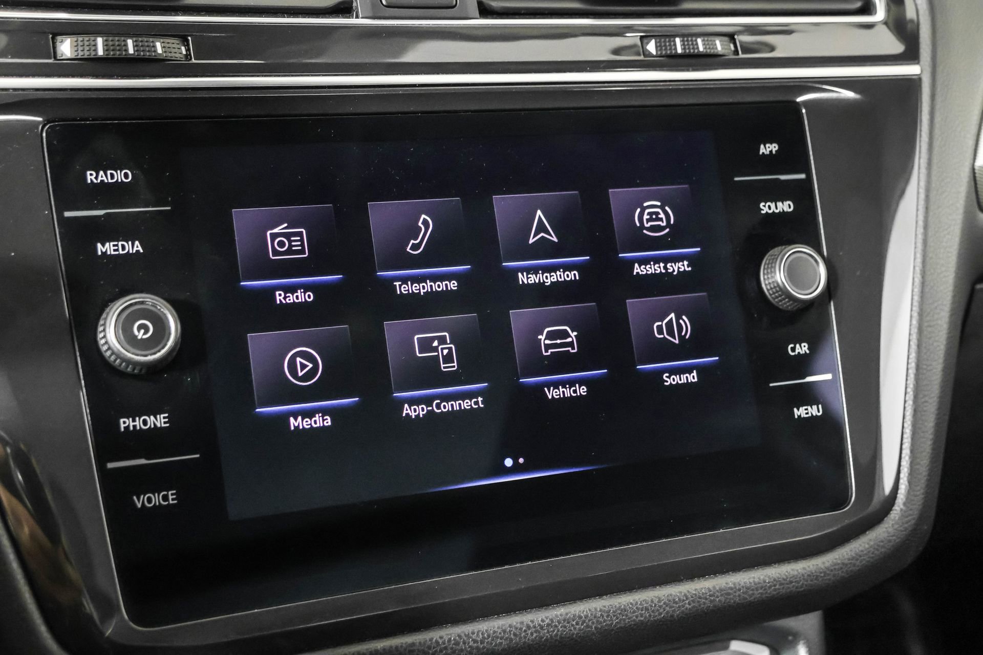 Used 2022 Volkswagen Tiguan SE image 31