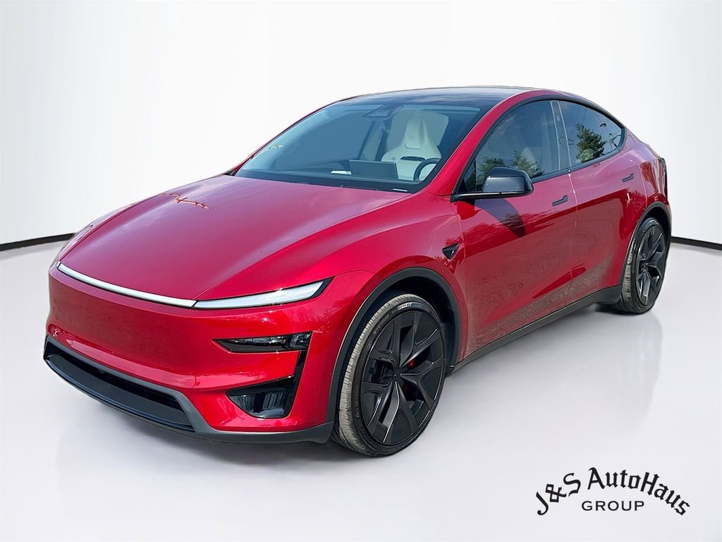 Used 2026 Tesla Model Y Performance image 3