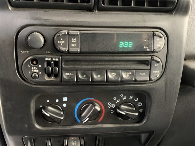 Used 2004 Jeep Wrangler Unlimited image 31