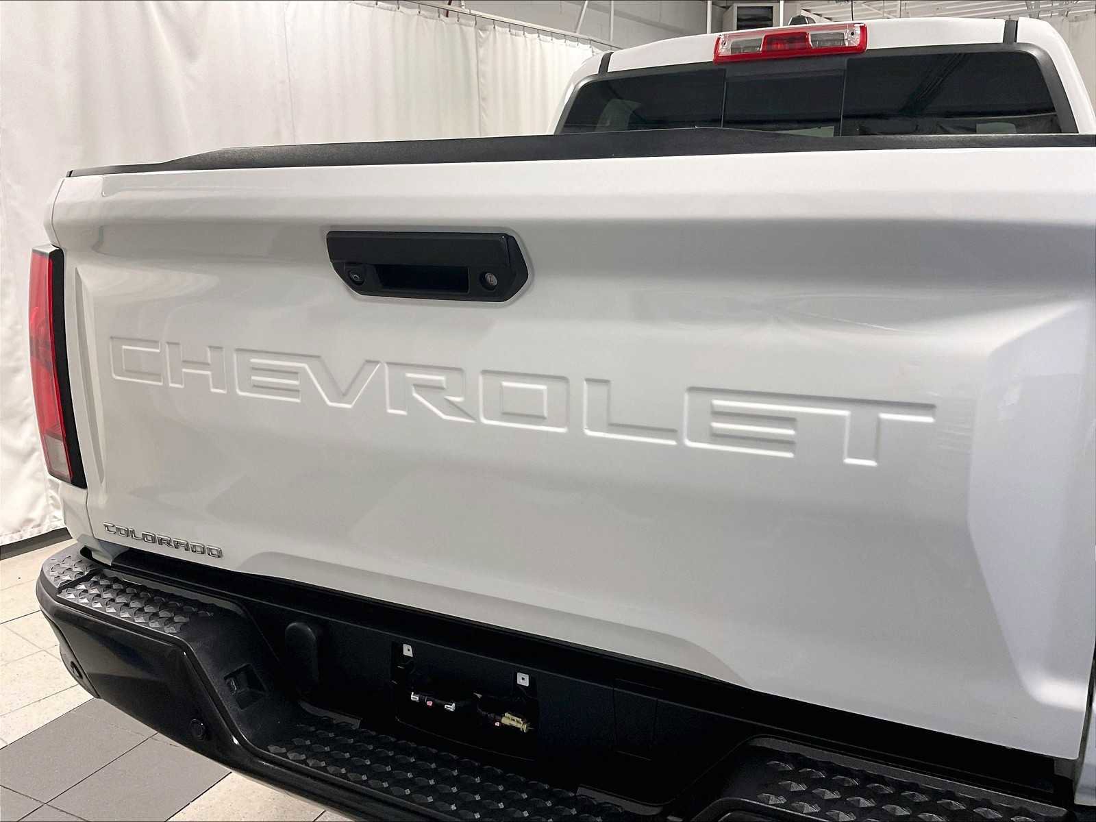 Used 2024 Chevrolet Colorado Trail Boss image 27