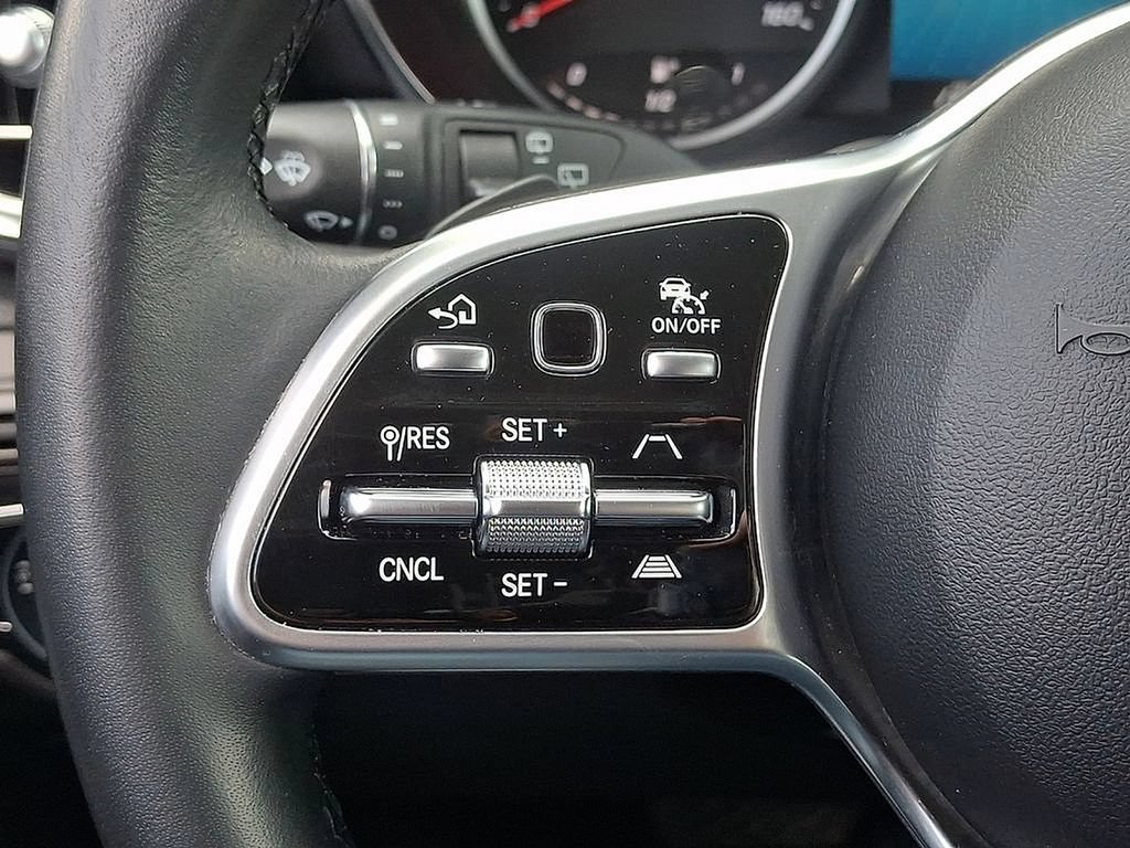 Used 2022 Mercedes-Benz GLC 300 4MATIC image 21