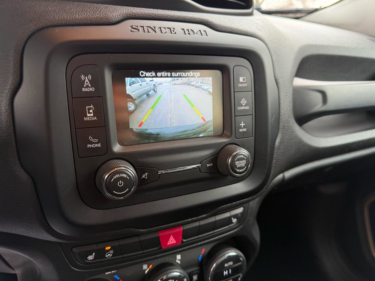 Used 2016 Jeep Renegade Limited image 13