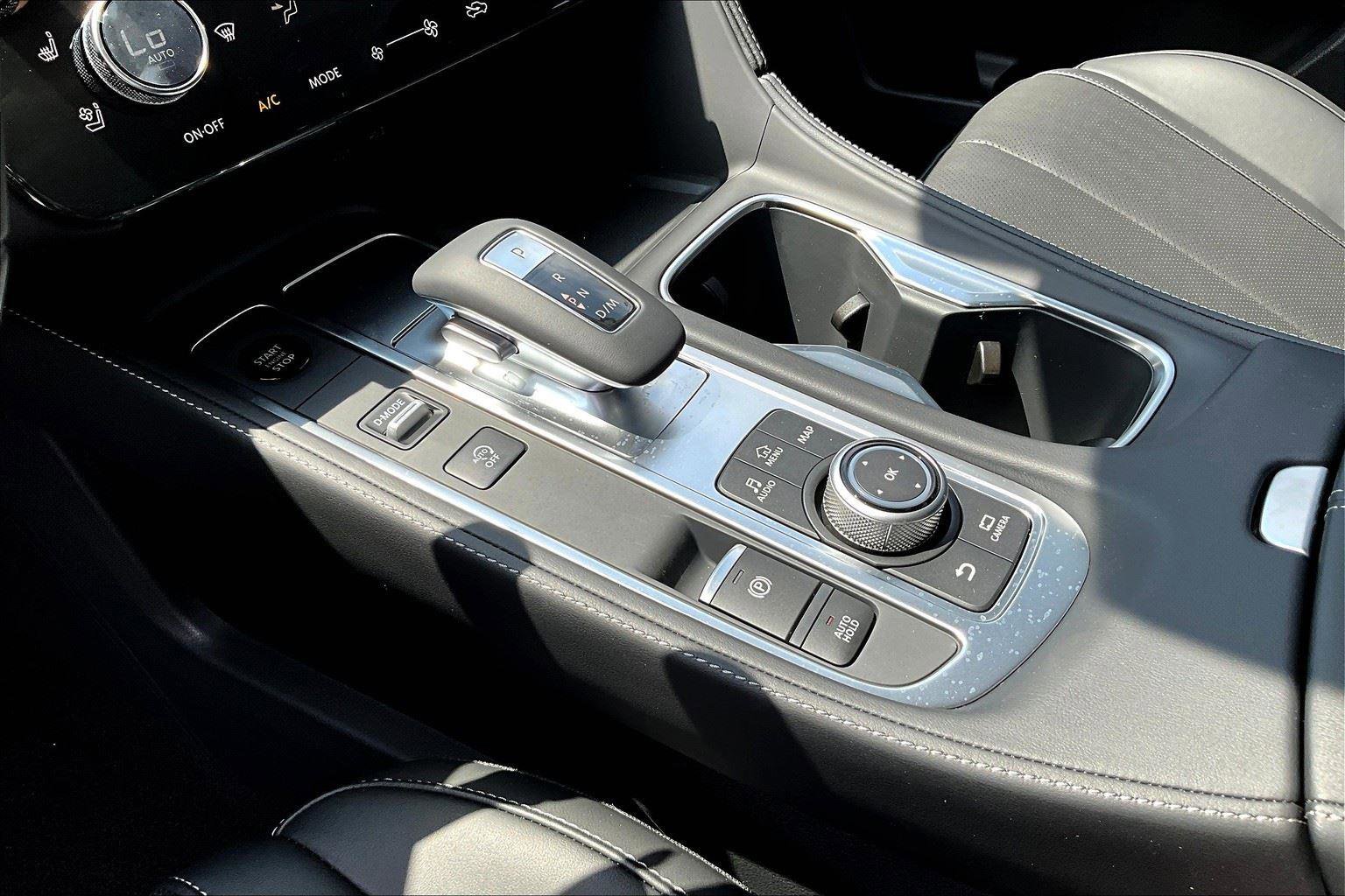 New 2026 INFINITI QX60 Luxe image 12