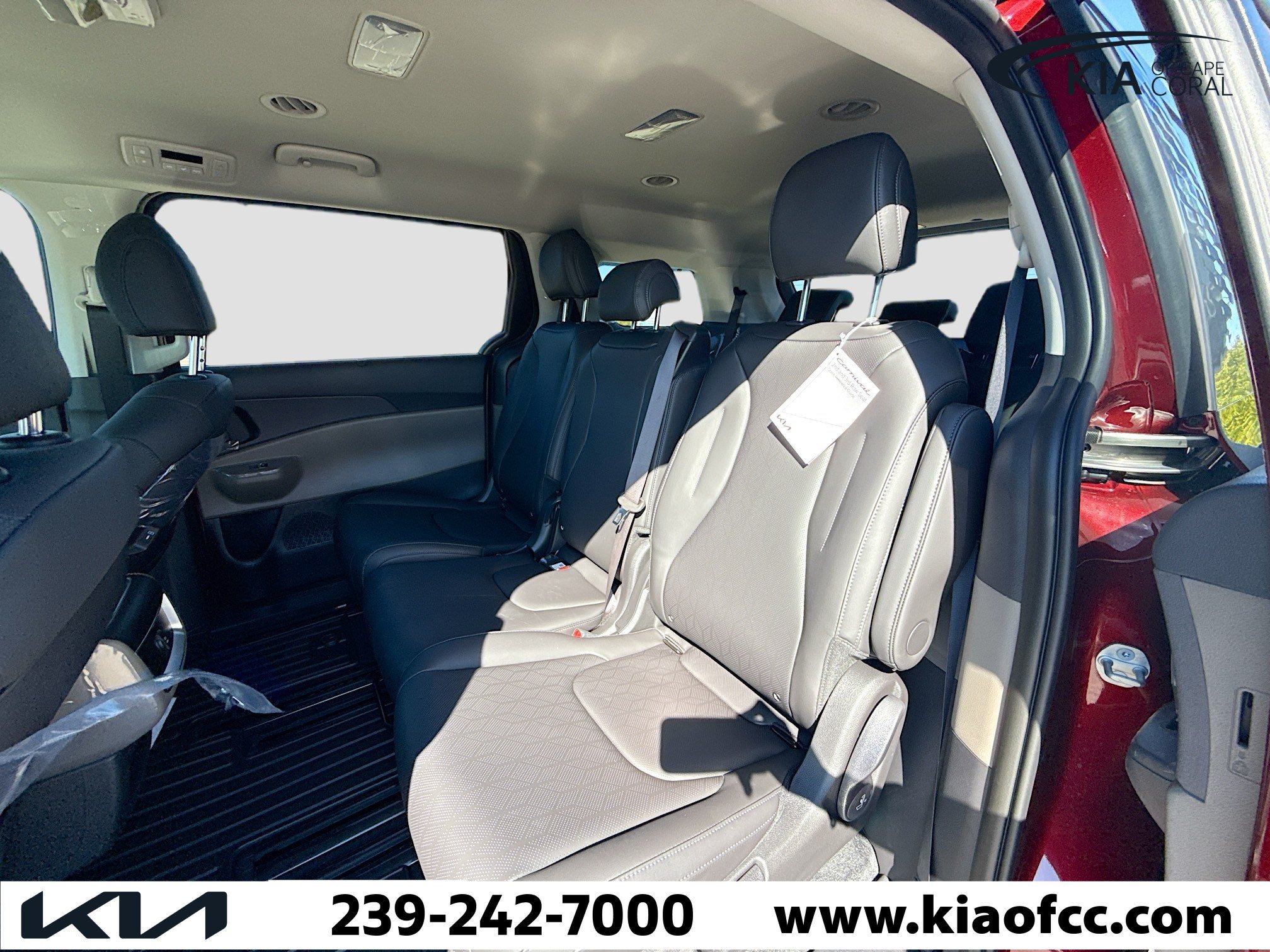 New 2026 Kia Carnival EX FWD image 21