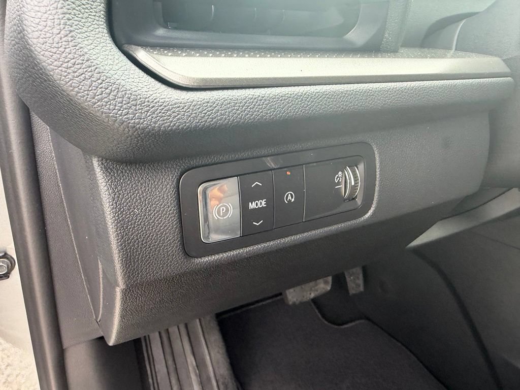 New 2026 Chevrolet Traverse LT w/ Driver Confidence Package FWD image 14