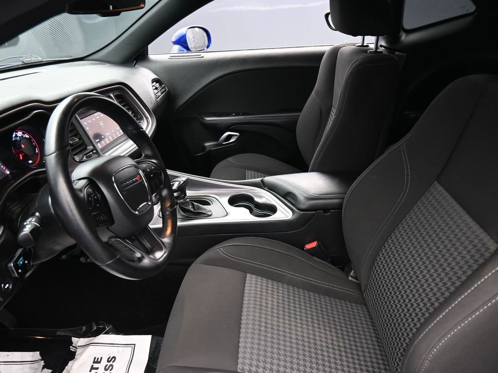 Certified 2022 Dodge Challenger SXT w/ Driver Convenience Group image 11