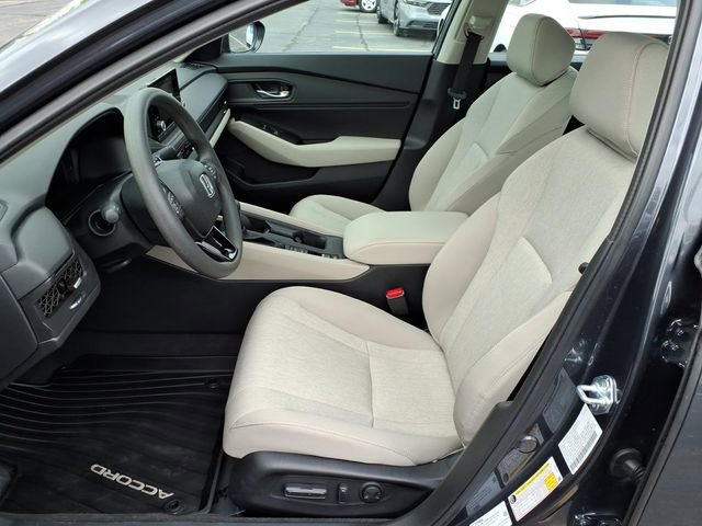 Certified 2025 Honda Accord SE image 4