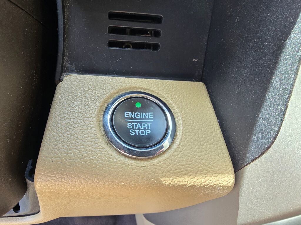 Used 2020 Ford F150 Lariat image 28