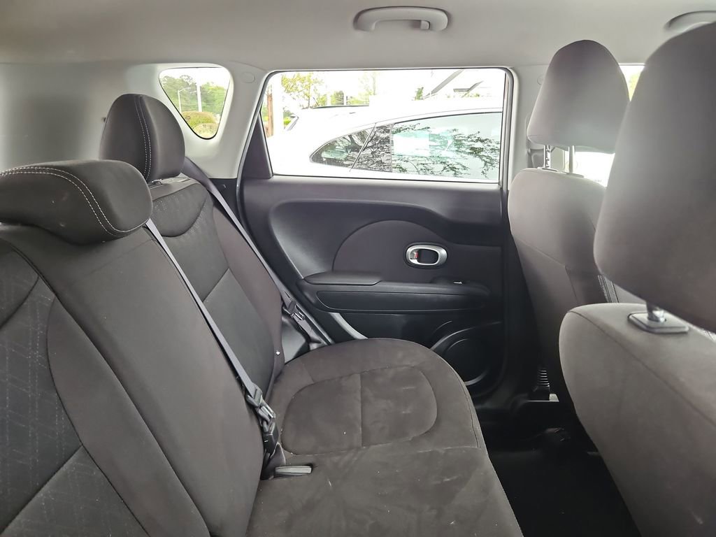 Used 2018 Kia Soul image 9