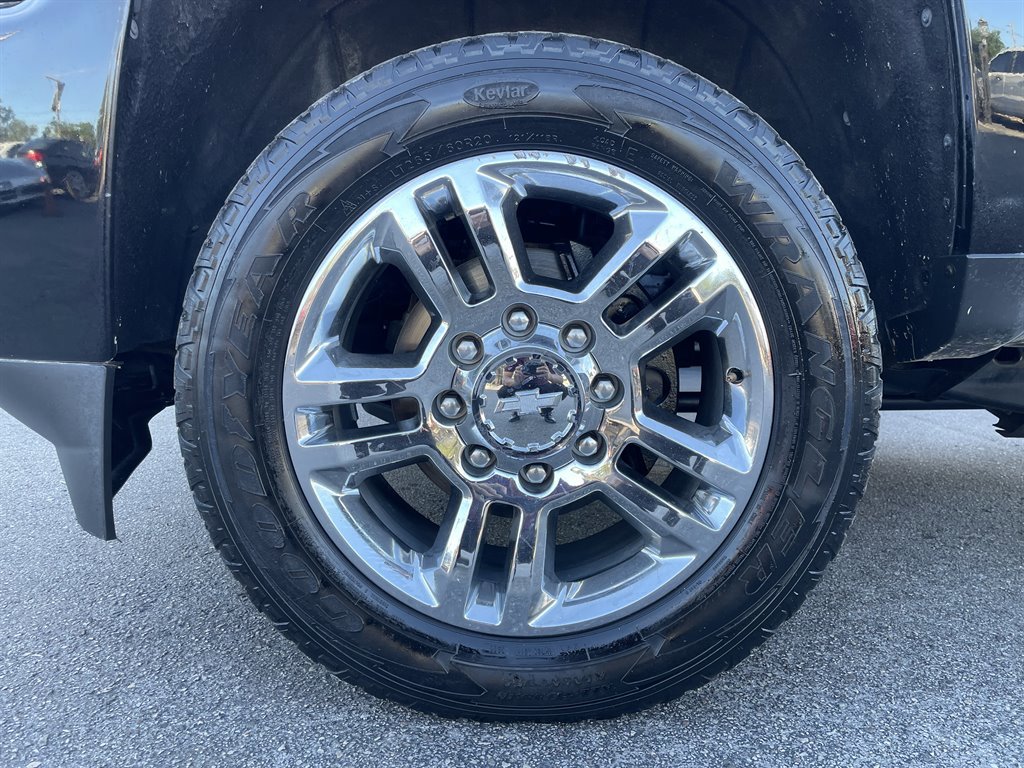 Used 2016 Chevrolet Silverado 2500 High Country w/ Duramax Plus Package AWD/4WD image 35