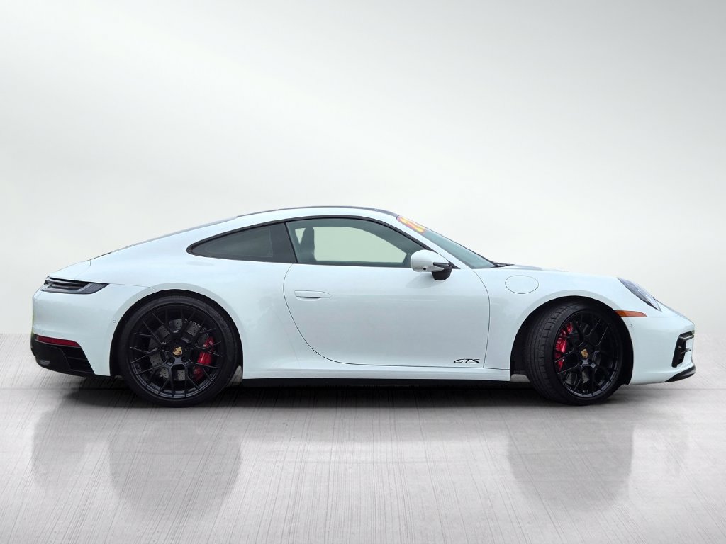 Used 2022 Porsche 911 Carrera GTS RWD image 3