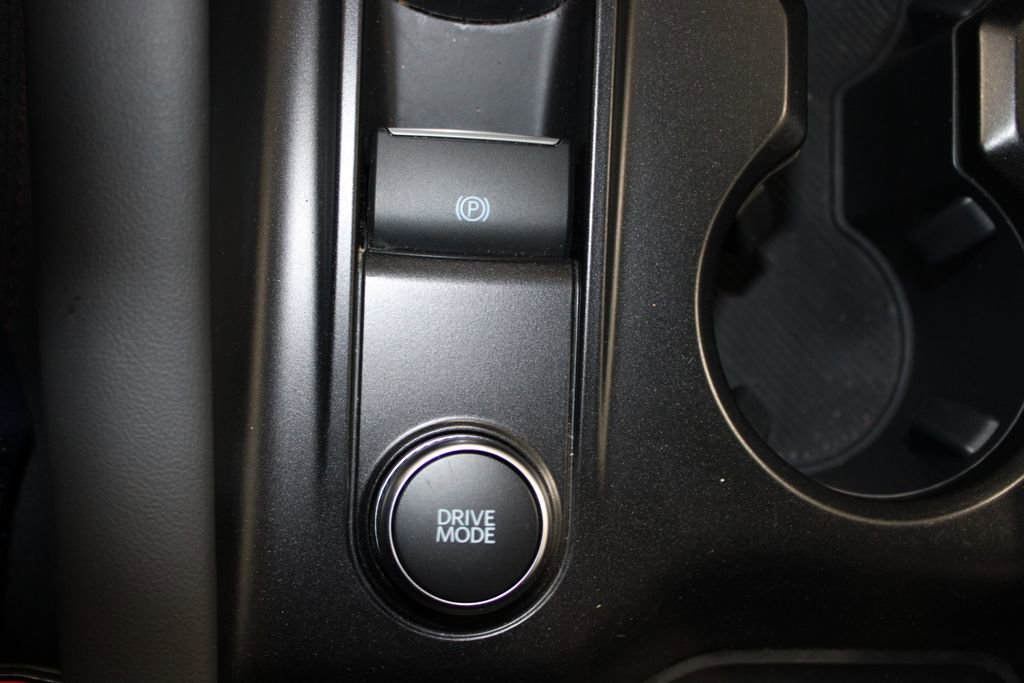 Used 2025 Ford Explorer Active image 32