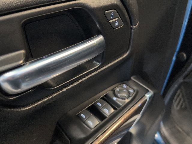Used 2020 Chevrolet Silverado 1500 LT w/ All-Star Edition AWD/4WD image 13