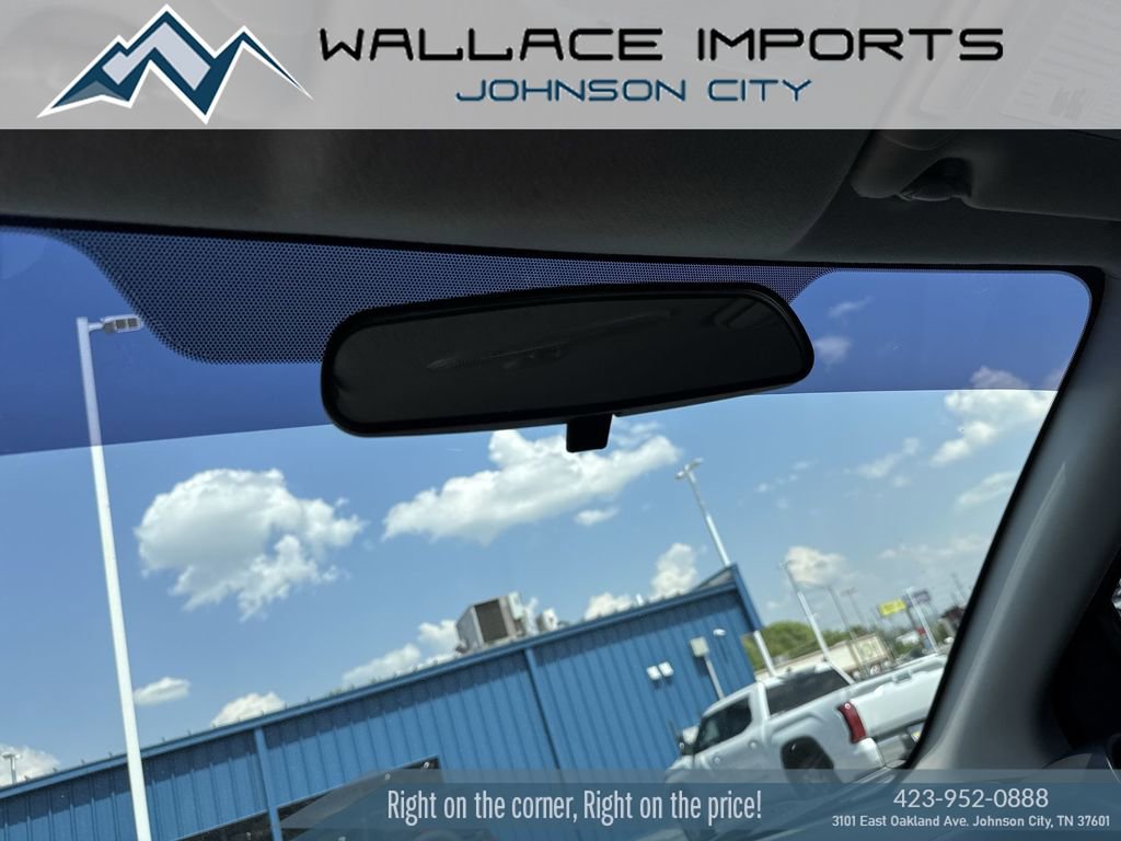 Used 2018 Nissan Versa S Plus FWD image 15